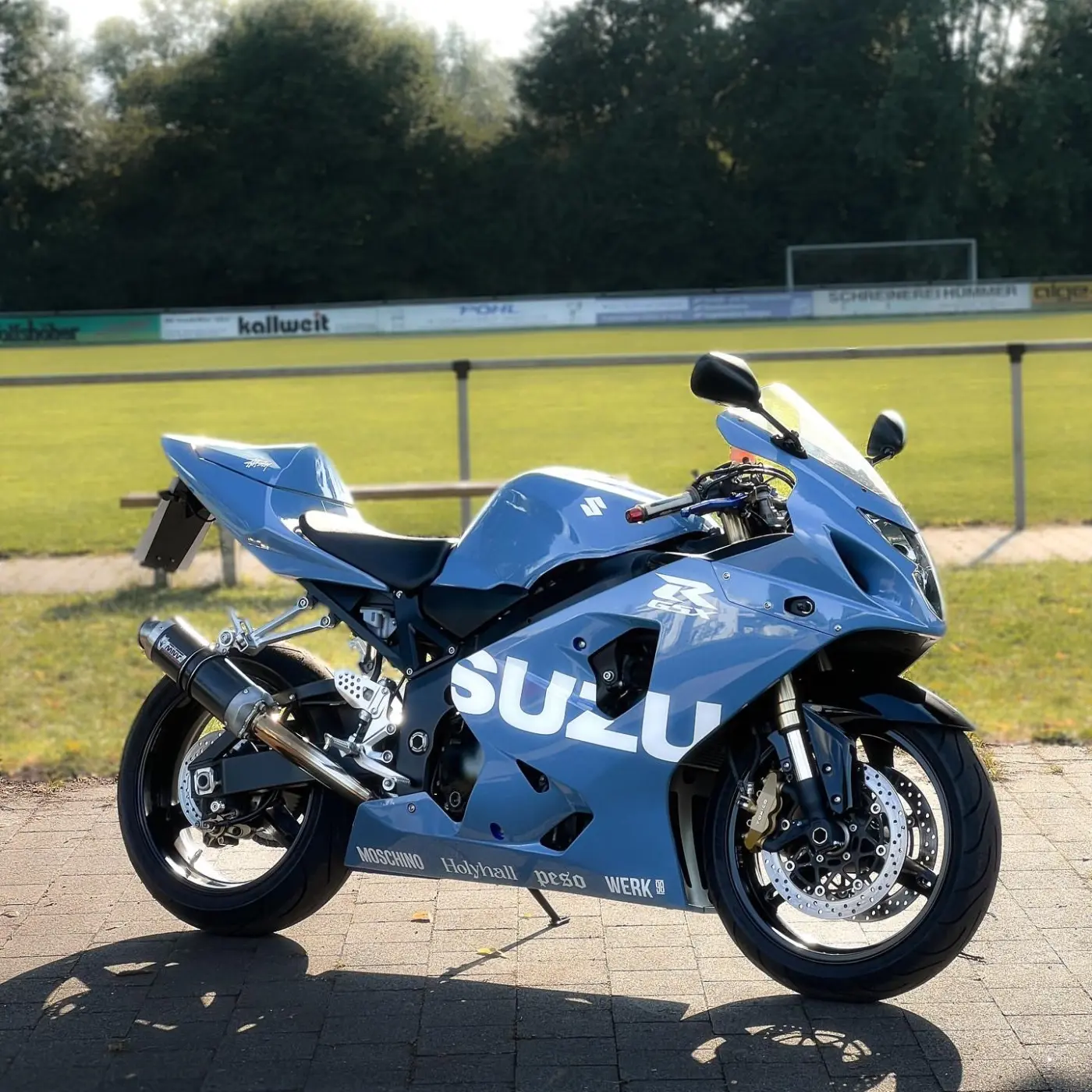 What’s the best way to clean a dark purple car wrap|watch2024?